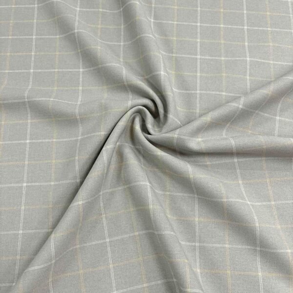 Languotas audinys su viskoze