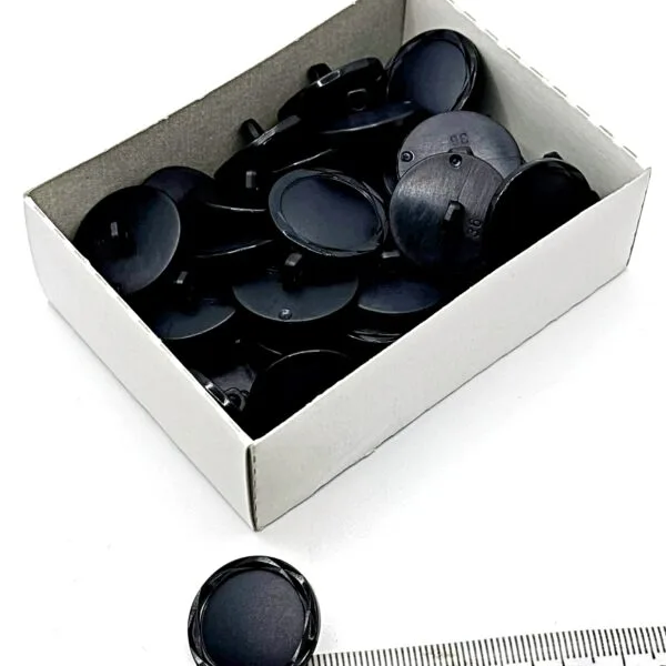 Plastikinė saga – juoda matinė, 2 cm – daireda.lt