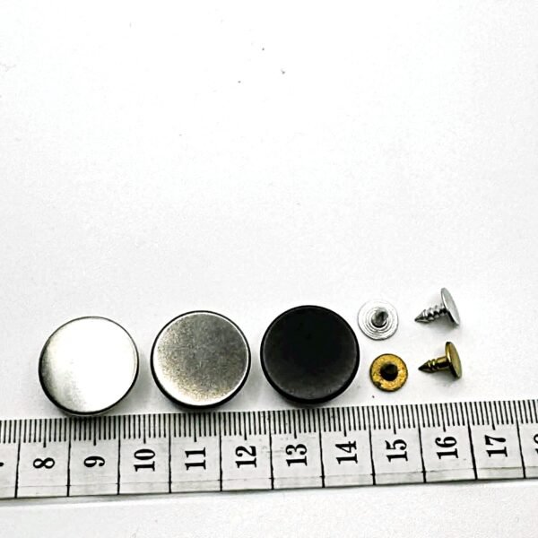 Metalinės įkalamos sagos (2cm pločio) (IkS-2)