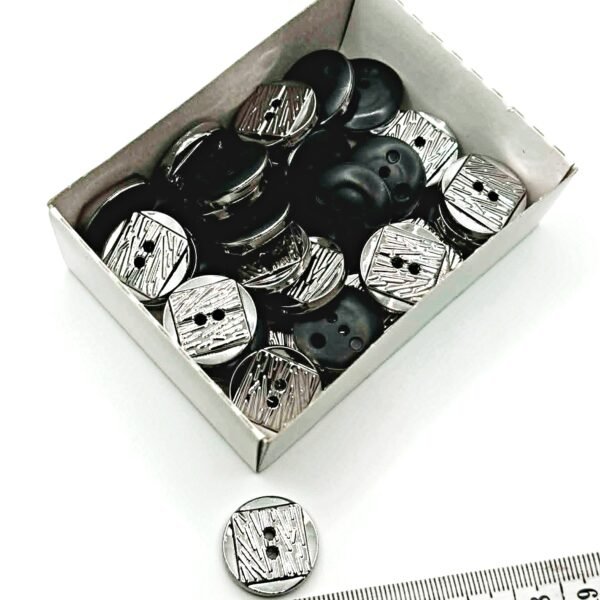 Plastikinė saga (Sag-103)