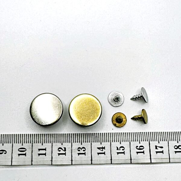 Metalinės įkalamos sagos (1.5cm pločio) (IkS-1)