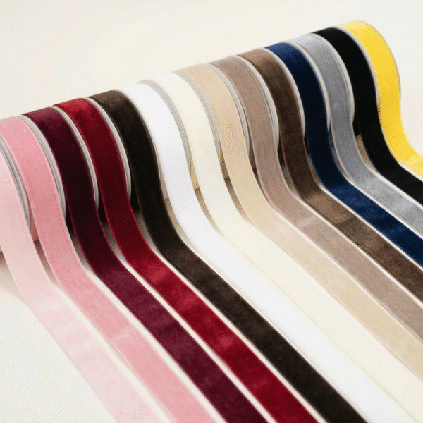 Veliūrinės juostelės 38mm