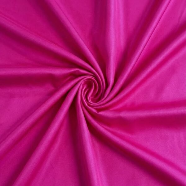 Blizgus atlasas audinys fuksijos spalvos