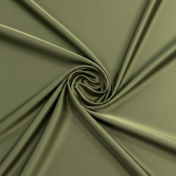 Blizgus itin plonas atlasas audinys alyvuogių spalvos
