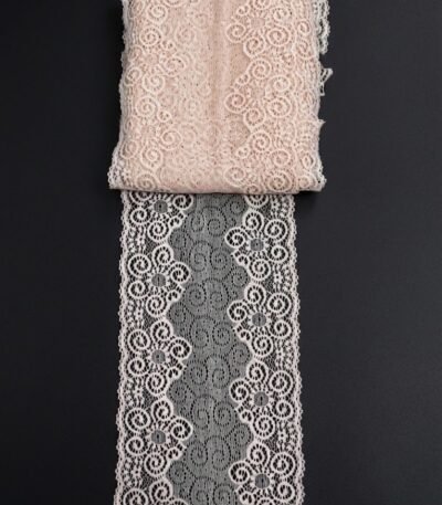 Elastinga nėrinių juosta 17 cm su ornamentiniu raštu