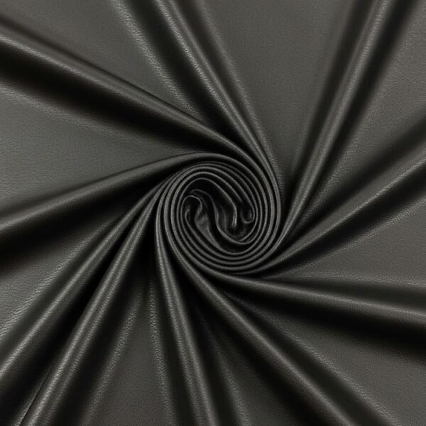 Juoda dirbtinė oda su matiniu paviršiumi ir kailiuku viduje