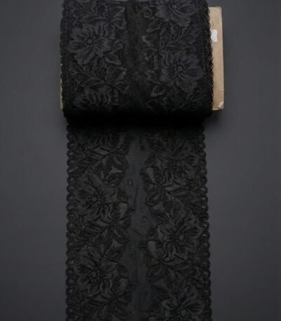 Labai plati elastinga nėrinių juosta 21 cm juodos spalvos