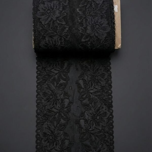 Labai plati elastinga nėrinių juosta 21 cm juodos spalvos