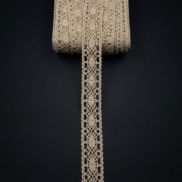 Natūrali ažūrinė nėrinių juostelė 4 cm pločio