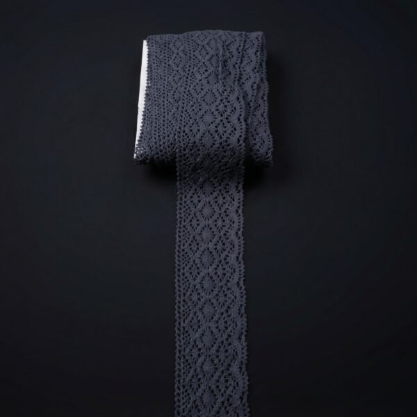 Nėrinių juostelė 8,5 cm pločio tamsios spalvos