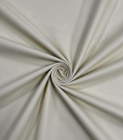 Pieno spalvos dirbtinė oda su lygiu matiniu paviršiumi