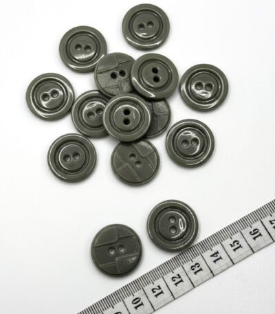 Plastikinė saga 26 mm chaki spalvos su dviem skylėmis