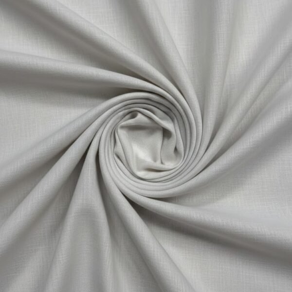 Plonas lininis audinys – 100 % linas, lengvas ir kvėpuojantis