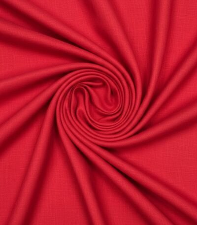 Raudonas lininis audinys su natūralia struktūra