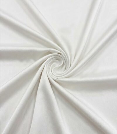 Šampaninės spalvos atlaso audinys su švelniu blizgesiu