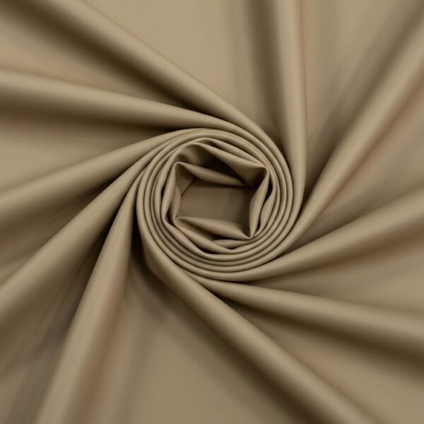 Smėlio spalvos dirbtinė oda su lygiu matiniu paviršiumi