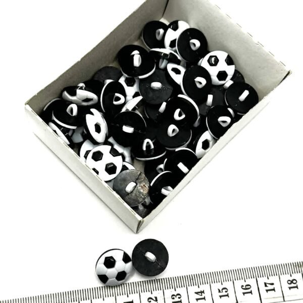 Vaikiška saga futbolo kamuolio motyvas 15 mm juoda balta