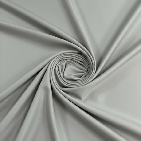 Šviesiai pilkas elastingas viskozės pamušalas 150 cm pločio