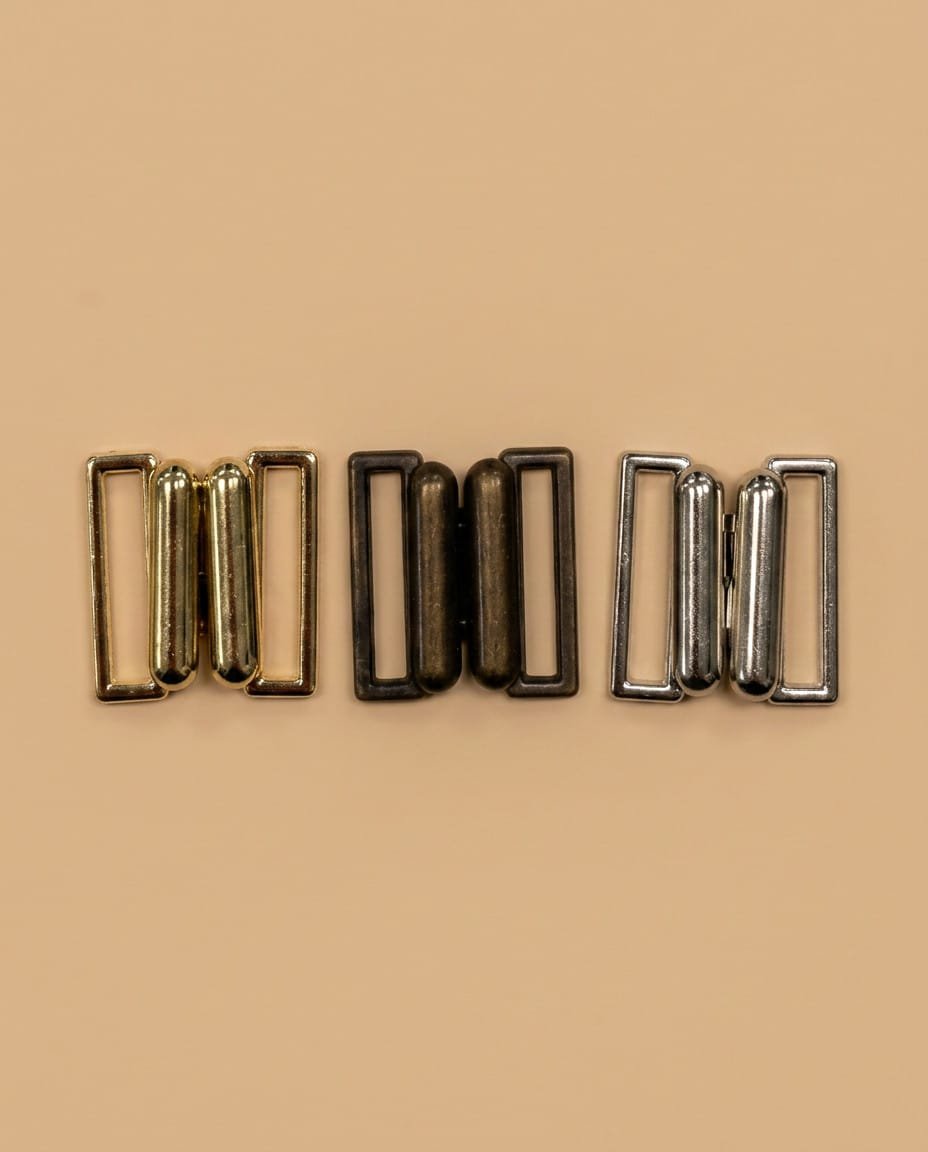 Metalinis užsegimas maudymosi kostiumėliui 2 cm Metalinis užsegimas maudymosi kostiumėliui 2 cm