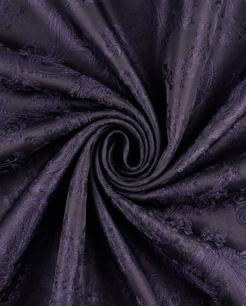 Violetinis pamušalo audinys su rytietišku raštu – dvipusis, 145 cm | Daireda