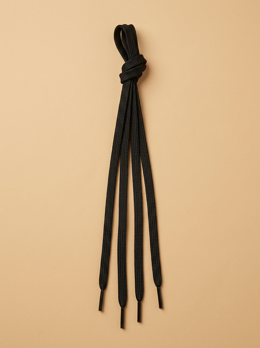 Juodi plokšti batų raišteliai – 93 cm (1 pora) Juodi plokšti batų raišteliai – 93 cm (1 pora)