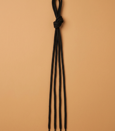 Ploni juodi apvalūs batų raišteliai – 110 cm (1 pora)